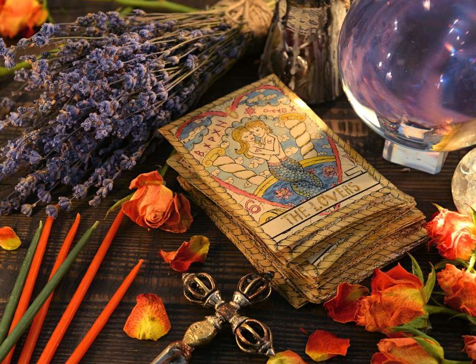 Tarot & Tasséomancie Tricia Tarot Patricia Roberts divination